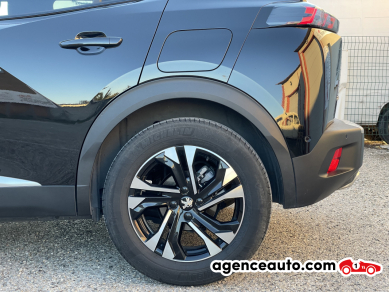 Peugeot 2008 — 17